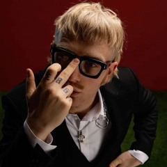 suck my dick bitch looped best part (Joost Klein – Ome Robert)