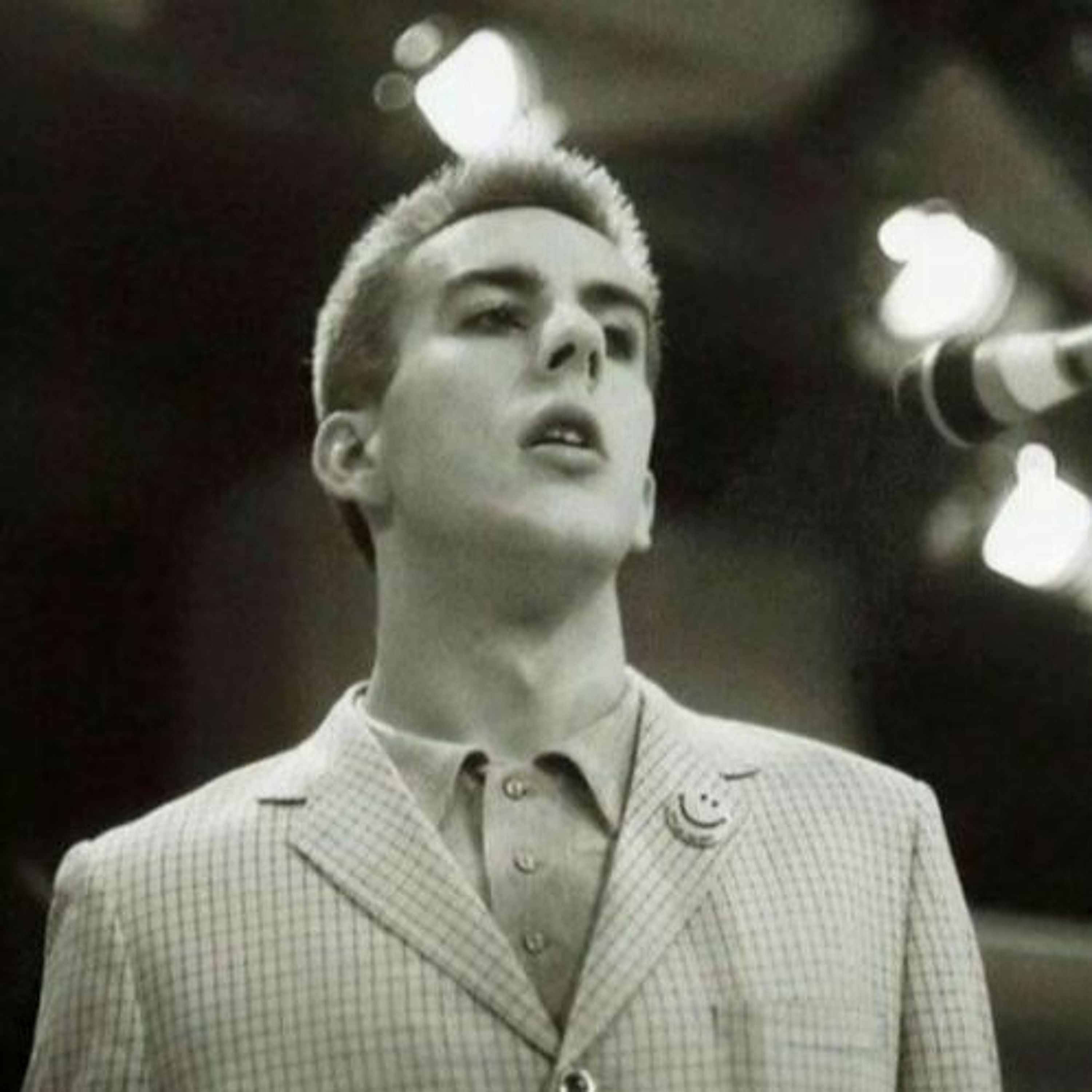 LA RADIO RADIEUSE EST "SPECIALS"