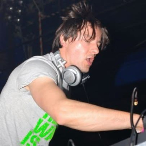 Brixton (R.I.P.) - Wir lieben Techno (Free Download)