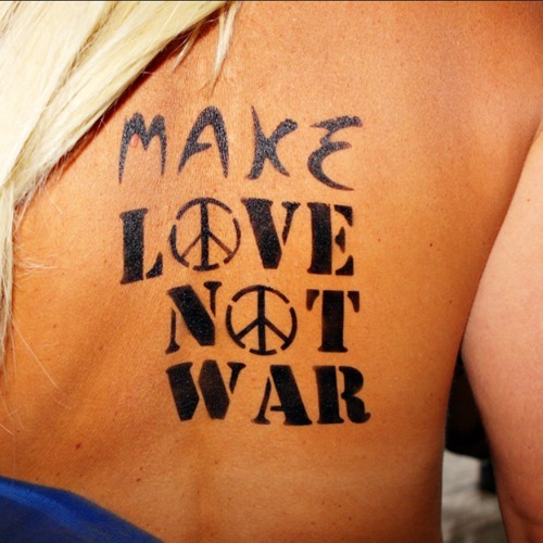 M.L.N.W (makelovenotwar)