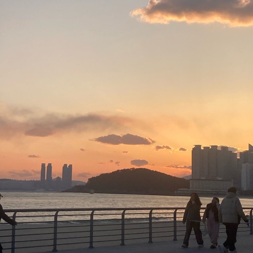 2. 매드클라운 (Mad Clown) - 죽지마