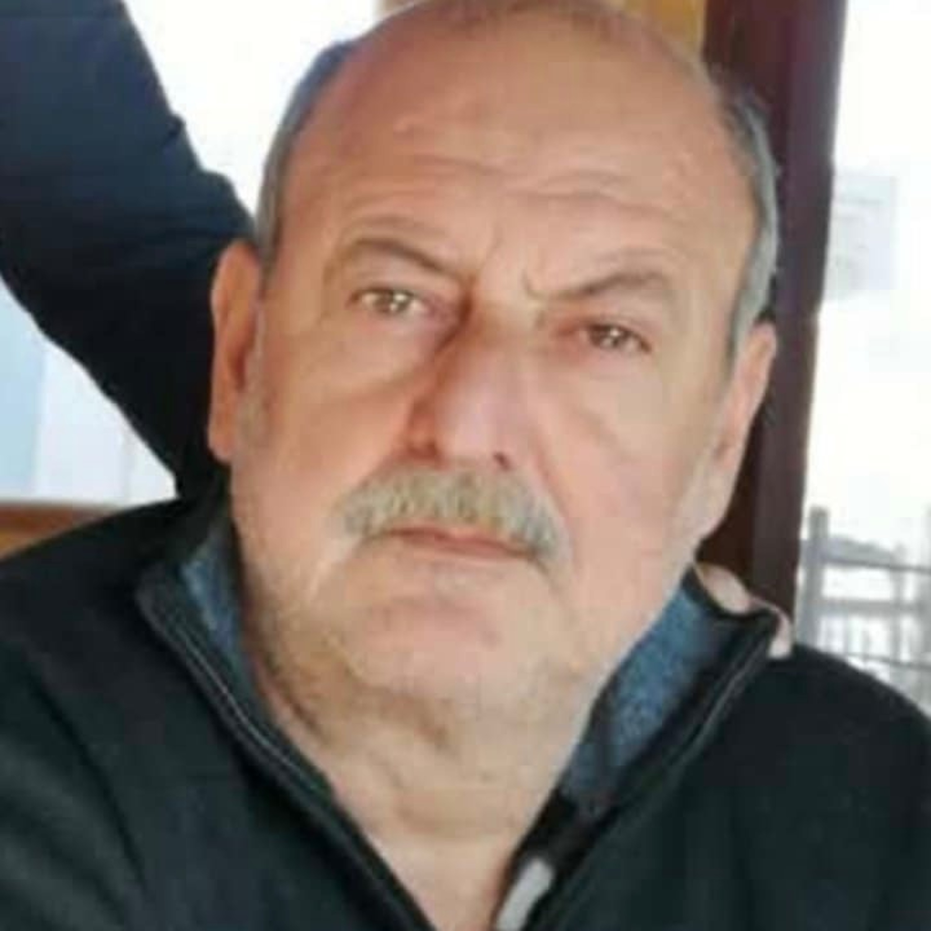 Κάτοικος Μύρινας Χρήστος Γουτζελάς για Πλημμυρισμένο Σπίτι episode artwork