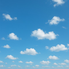 Di balik langit yang biru