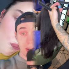 Trending billie eilish photos strap viral leak billie eilish mirror photo strap you like that