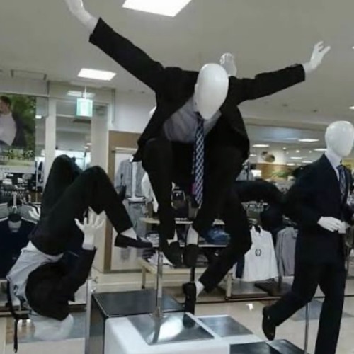 Mannequin challenge