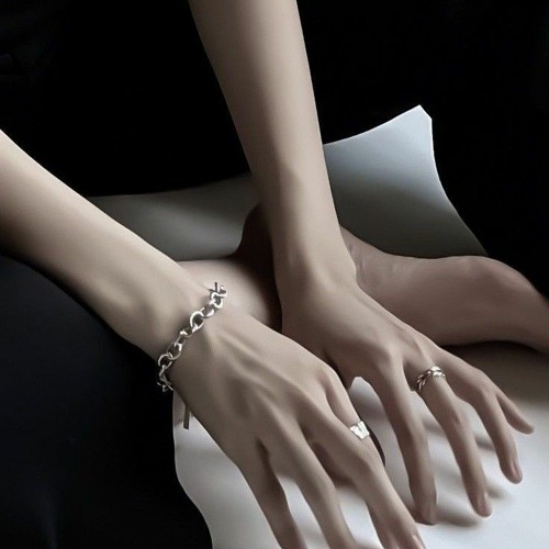 Wannabe  🫳 🔁 🫴 🔁 (headphone)