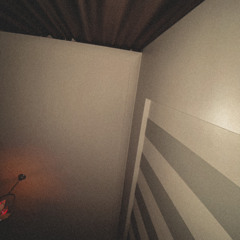 bi gün yanındayım bi gün kulaklığında