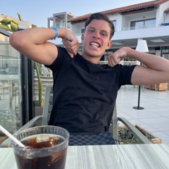 🕺