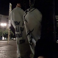 die stille bringt mich langsam um