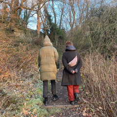 Wandering: a conversation about sight & sense-making (in & out of performance)