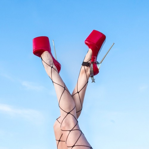 I Click My Heels and the Bootleg Goes On