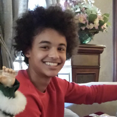 i need something 4 christmas