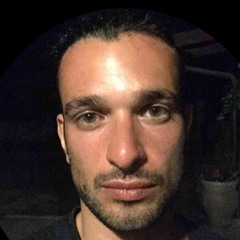 Demo Nerd - She wants to move