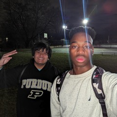 who got u smiling like that:)