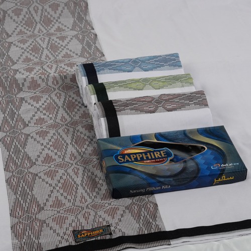 Sapphire, Sarung Tenun Apik