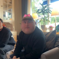 shesnotme