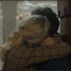 دايماً في بالي عايشه بخيالي.