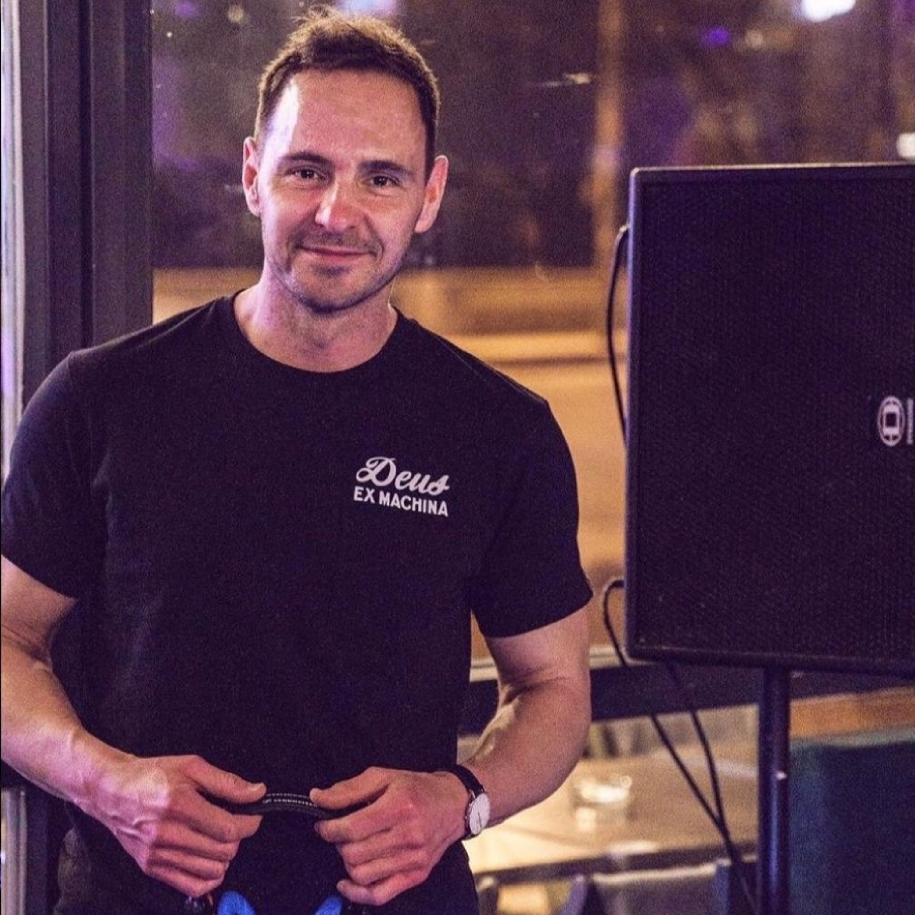 ROBERT SIMON - REWIND ON AIR RADIOSHOW
