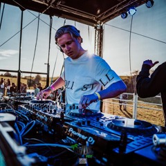 01 Somebody Else's Guy X Bickering (Max Dean Edit)