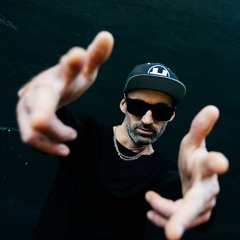 Derrick Funkmasters & Prapor - Compas