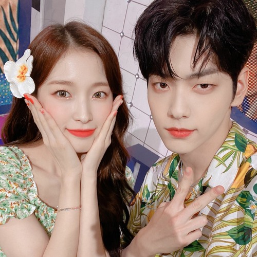 Secret Garden(비밀정원)- SOOBIN 수빈 & ARIN 아린 (아콩)[Music Bank]