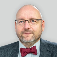 Andrej Žiarovský: Macron a Fico o vojakoch na Ukrajine. A bitevné lode rakúsko-uhorského námorníctva