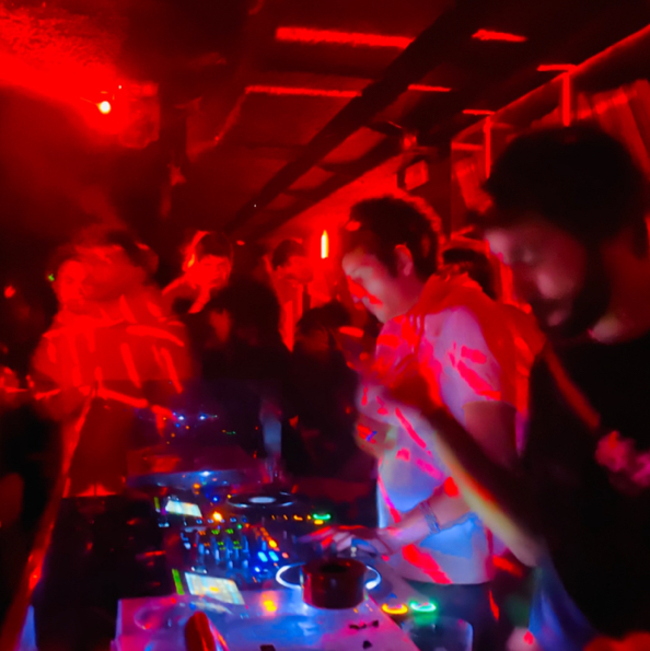 Drake -Rihanna – Take – Care- Moojo – Edit  (1)