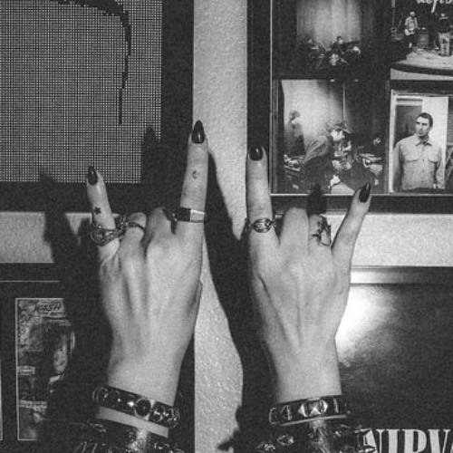 Dancing Without a Mirror
