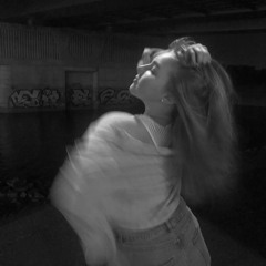 VD - 2am in Downtown