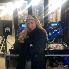 Meels on Wheels - 24/11/23 [Voices Radio]