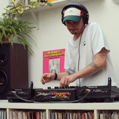 Baume Loves To Boogie