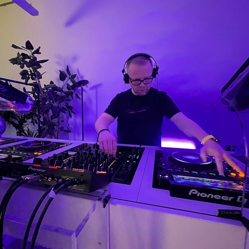 Midnight Afro-Tech House Freestyle .wav