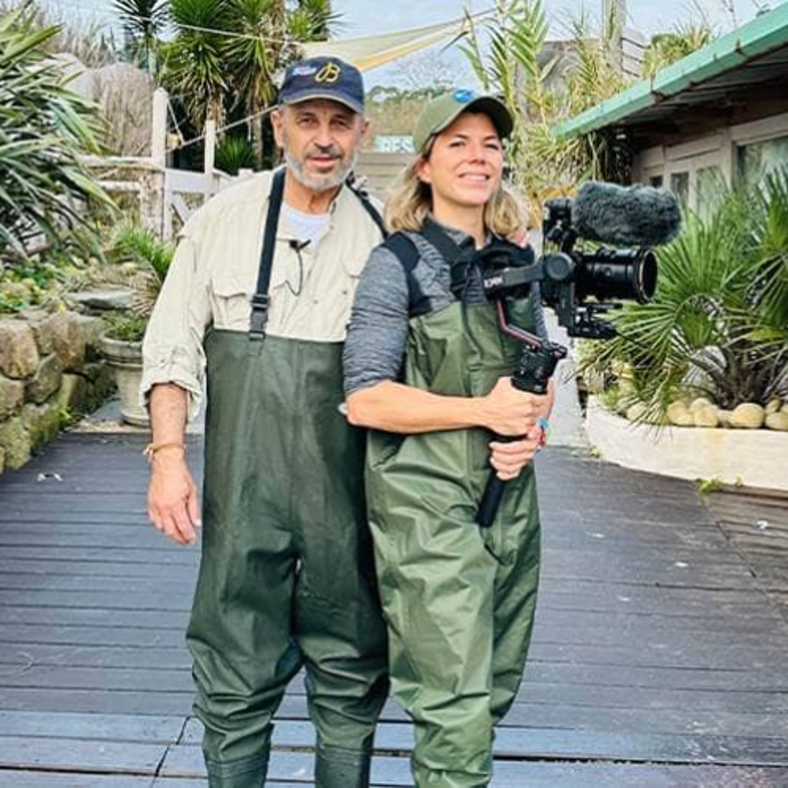 Science Chatters Episode 10 - Award Winning Wildlife Filmmaking episode artwork