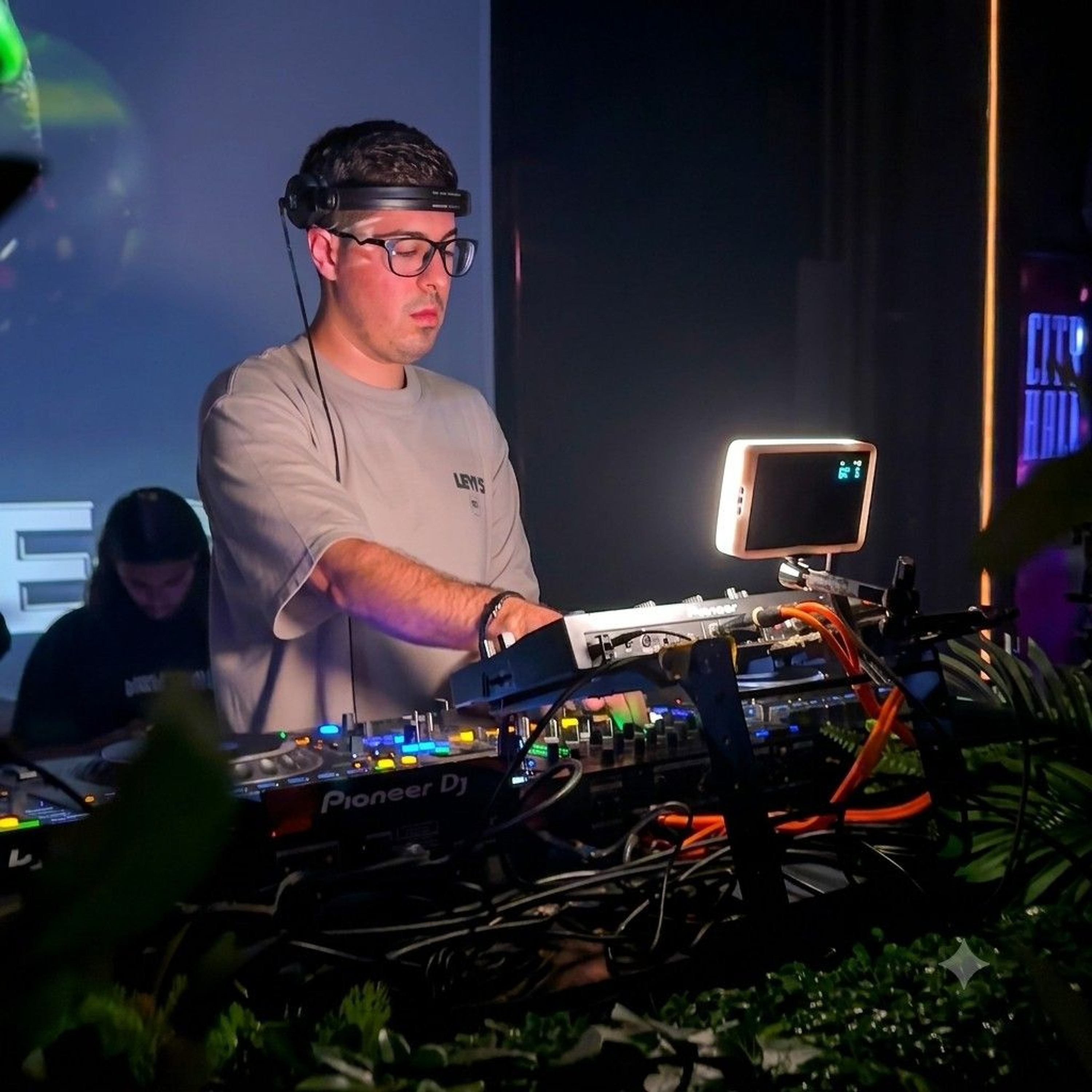 House, Tech House & Minimal Deep Tech Set - ELLIOT Live @ Coffeetech, City Hall Barcelona (06/05/26) episode artwork