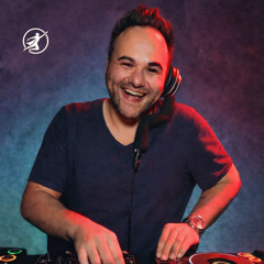 Heroes Night Mix Series with Frank Vespari