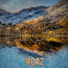 Strobe #042 🎄