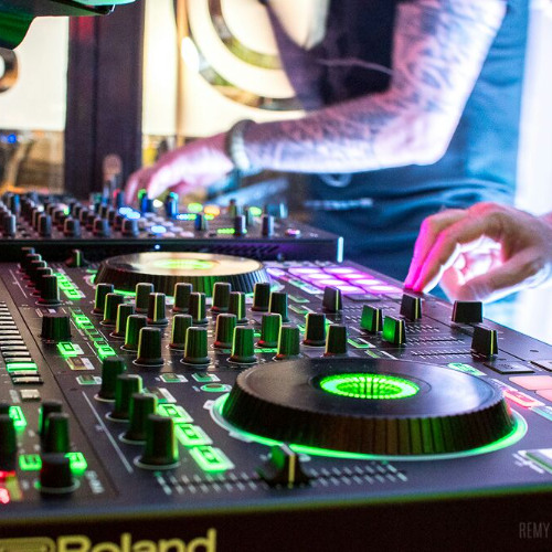 DEEPGROVE - SECOND FLOOR _ SET