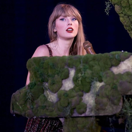 evermore - Eras Tour Surprise Song - Full Performance (Cincinnati N1) (128 kbps).mp3