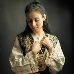 Gradila Moma - Rayna Vasileva