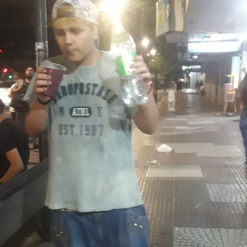 allaiwannasee(hold me down like gravity)