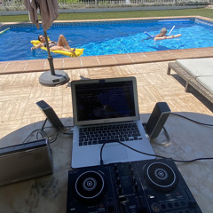 1- celi en la piscina