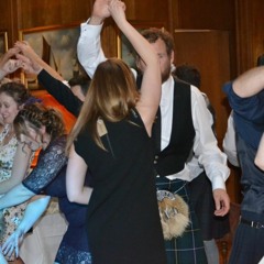 Dhannsamaid Le Ailean sung by Aileen Ogilvie