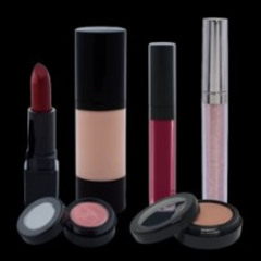 Why Choose a Trusted Cosmetics Manufacturer for Your Skincare?