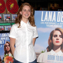 Lana Del Rey - 'Serial Killer' Front Row