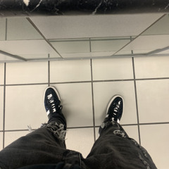 KING [Prod.xpwave x @smokkestxkk]