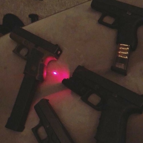 pulluptheglock (leonidas)