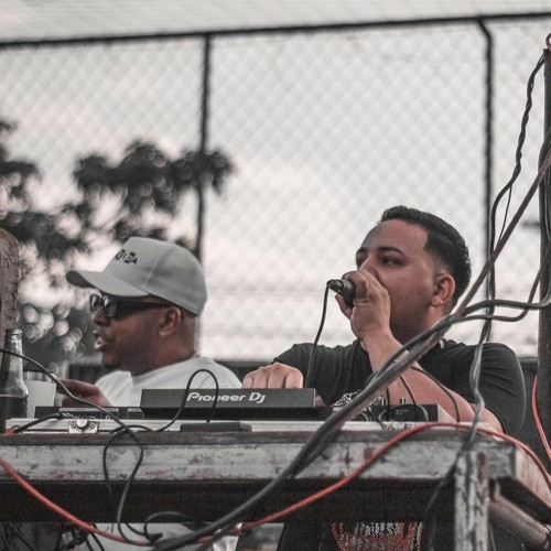 MC DI RAÇA= NÓS É PUTÃO  (( DJ ADRIANO DO VQQ E GRAFFITI  ))