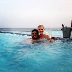 Pool, Love Champagne 2025