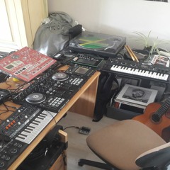 25min de machines et de synthés!