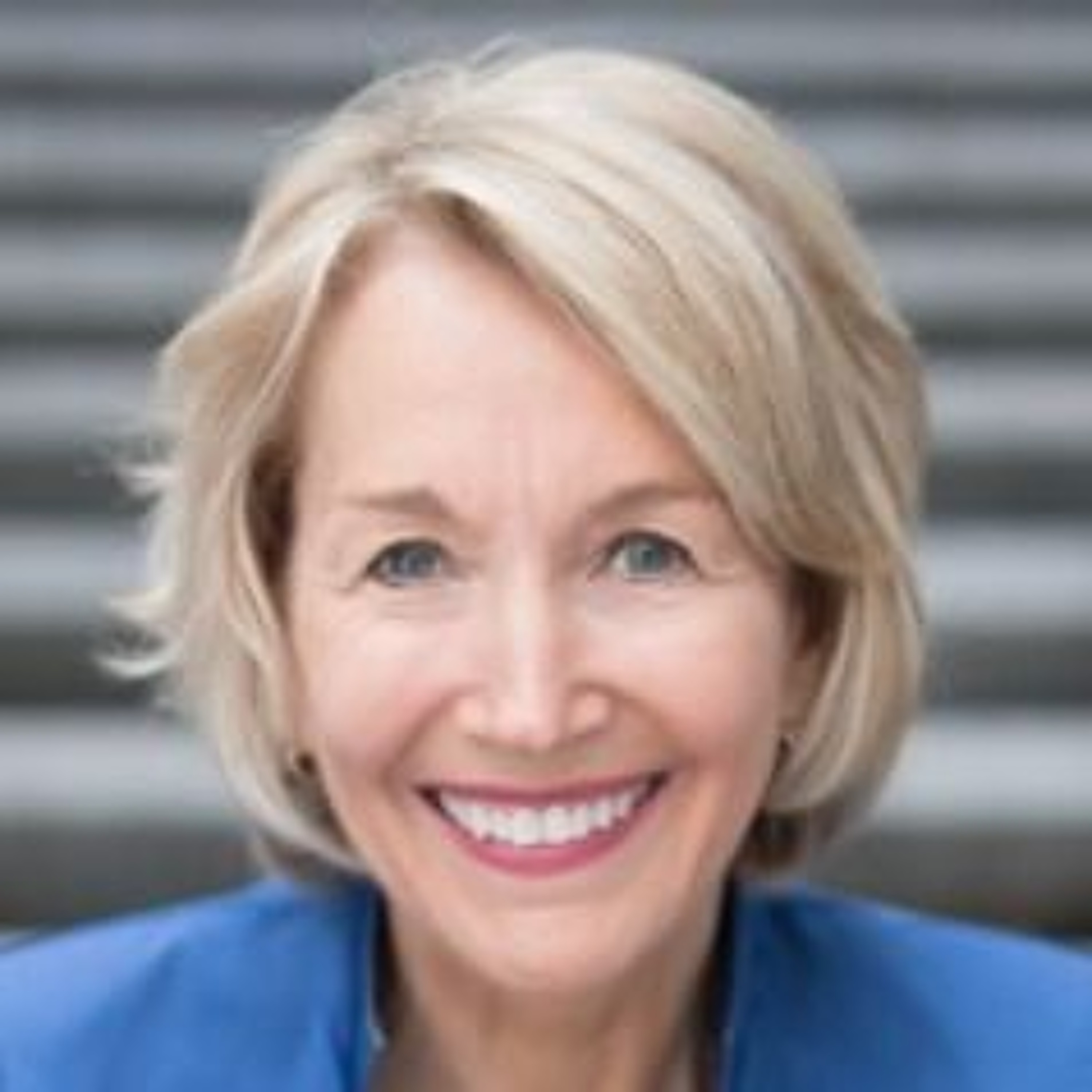 Train Your Brain To Lose Weight With Dr. Laurel Mellin